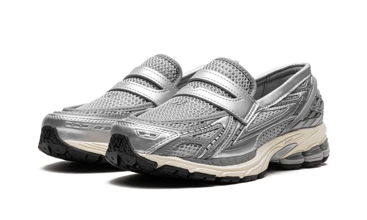 1906L Metallic Silver - MNR Sneakers