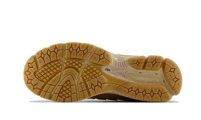 1906R Cordura Pocket Tobacco - MNR Sneakers
