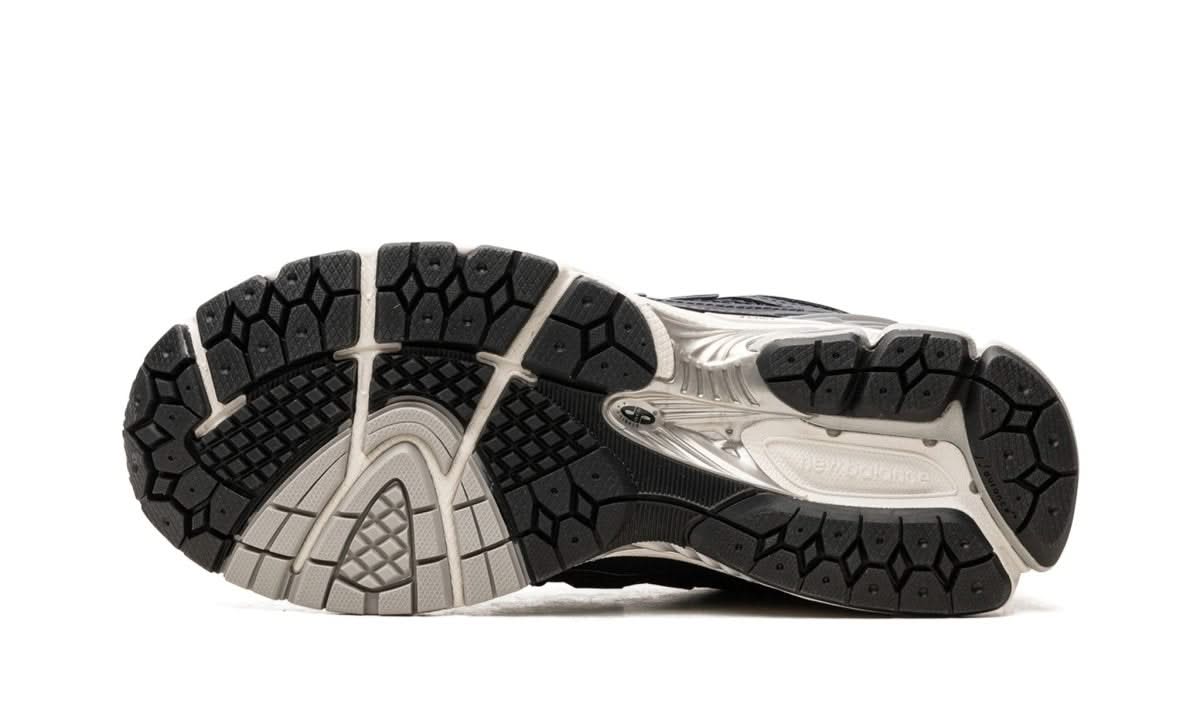1906R Eclipse - MNR Sneakers