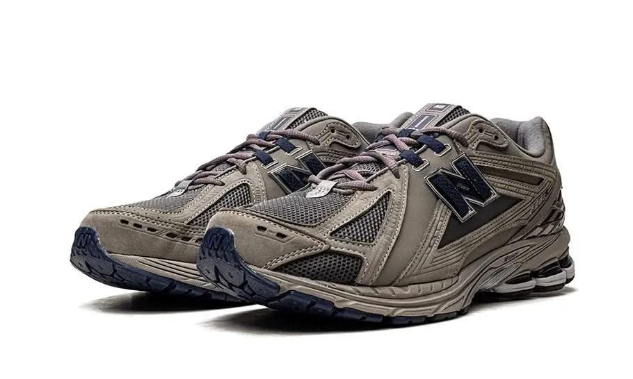 1906R Grey Indigo - MNR Sneakers