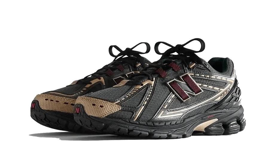 1906R Kith Black - MNR Sneakers