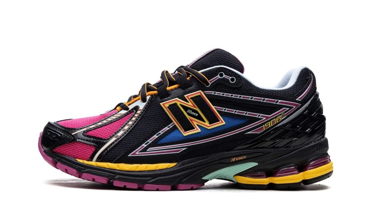 1906R Neon Nights - MNR Sneakers