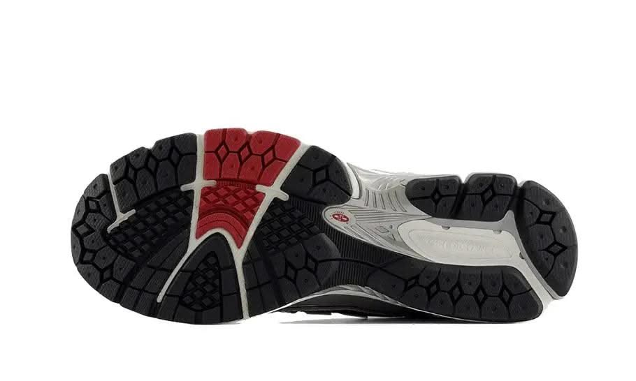 1906R Silver Classic Crimson - MNR Sneakers