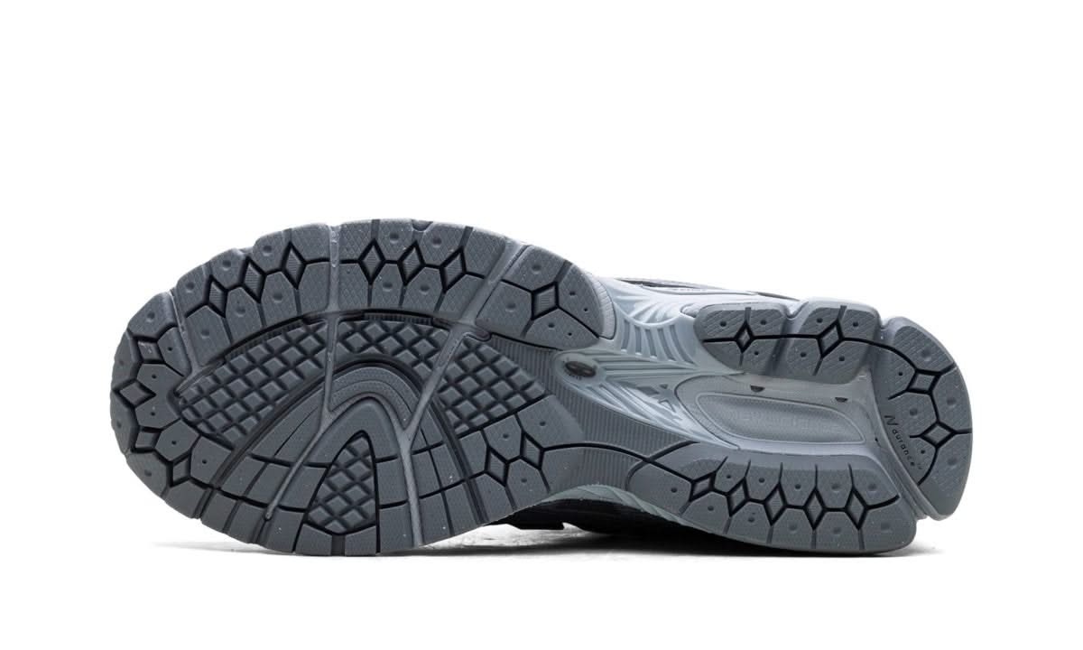 1906U Arctic Grey - MNR Sneakers