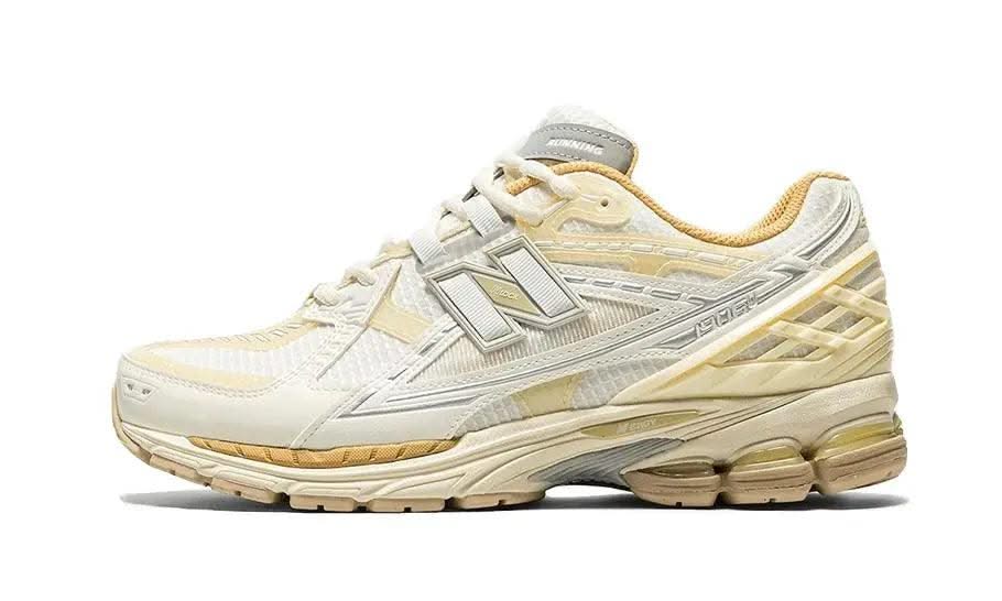 1906U Lunar New Year Cream - MNR Sneakers
