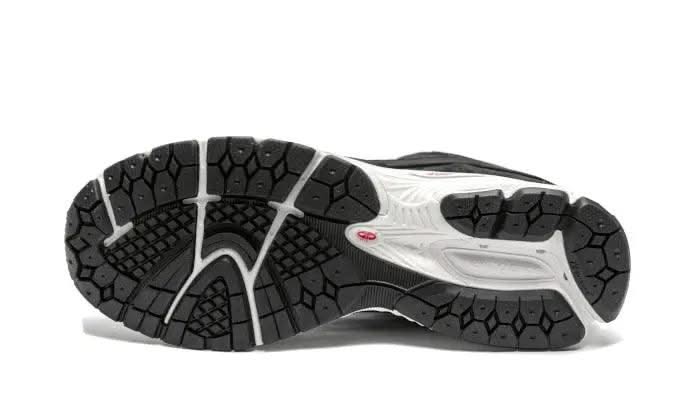 2002R Black Sepia - MNR Sneakers
