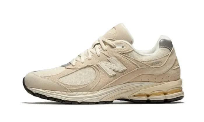 2002R Calm Taupe - MNR Sneakers