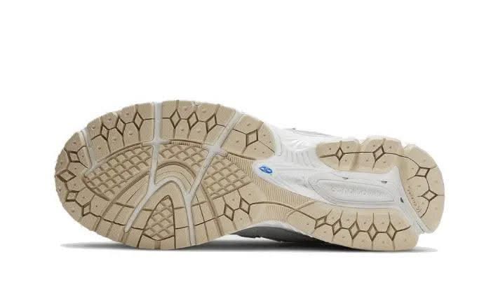 2002R Concrete Grey - MNR Sneakers