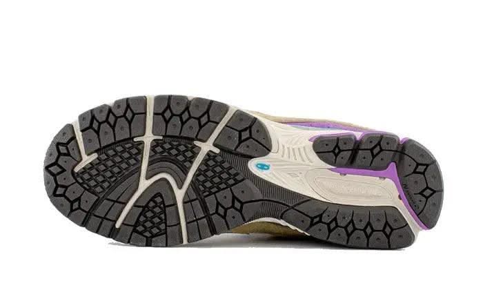 2002R J.Crew Incense - MNR Sneakers