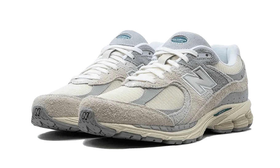 2002R Linen - MNR Sneakers