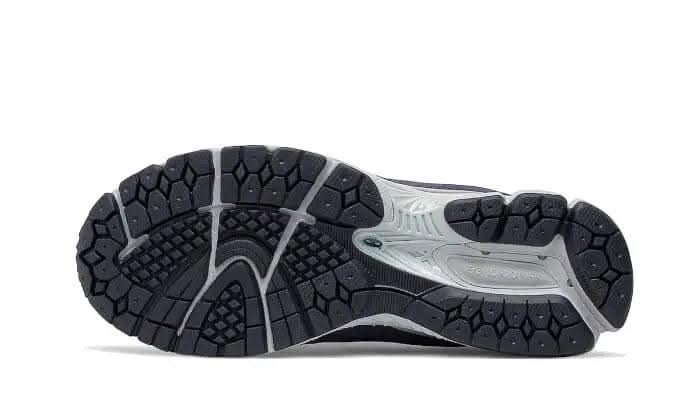 2002R Night Tide - MNR Sneakers