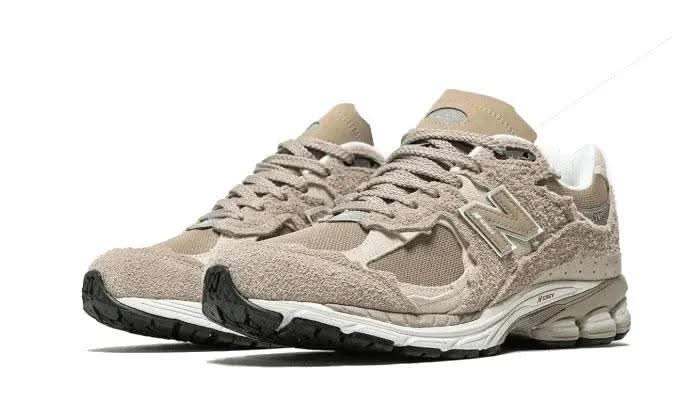 2002R Protection Pack Beige - MNR Sneakers