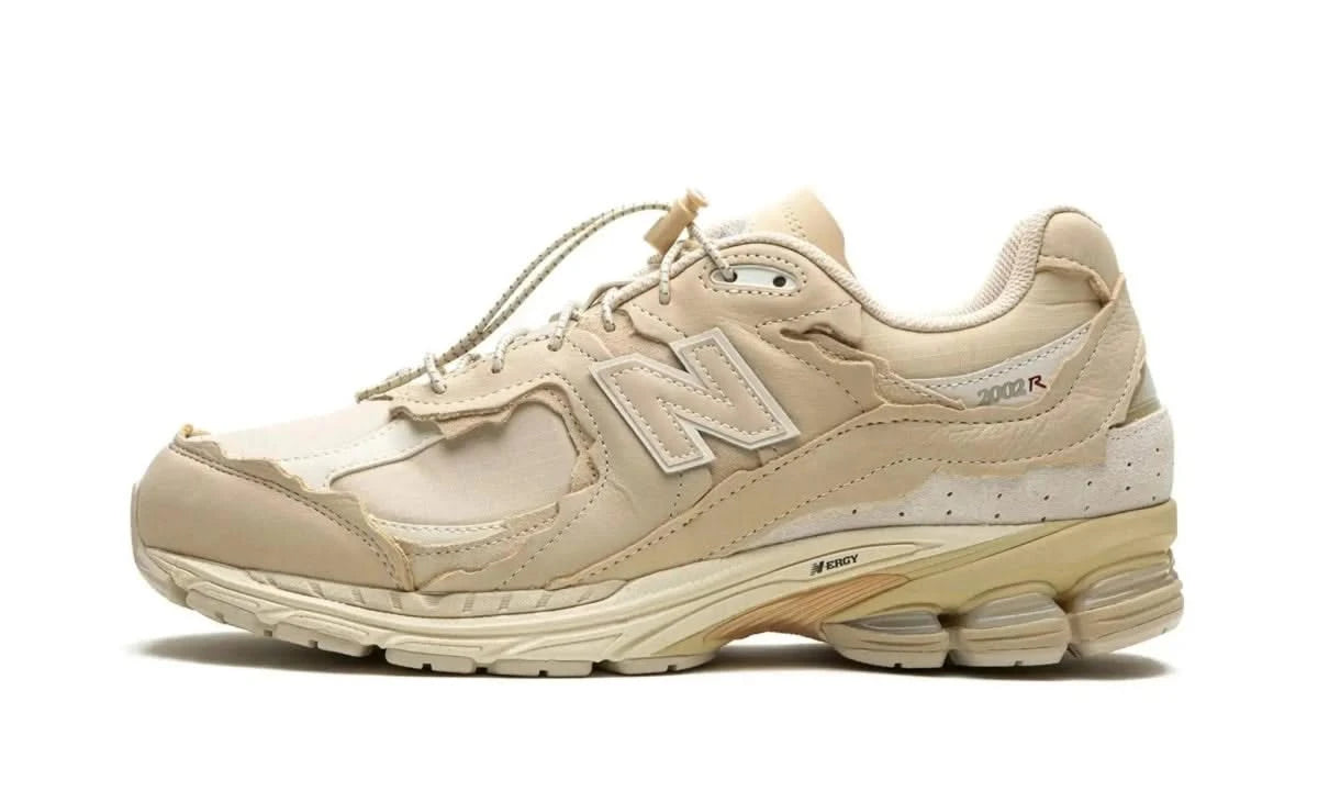 2002R Protection Pack Sandstone Turtledove - MNR Sneakers