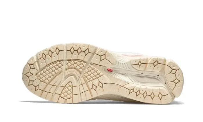 2002R Protection Pack Sea Salt - MNR Sneakers