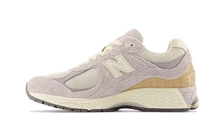 2002R Rain Cloud Angora - MNR Sneakers