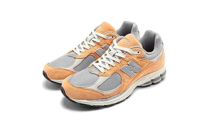 2002R Sweet Caramel - MNR Sneakers