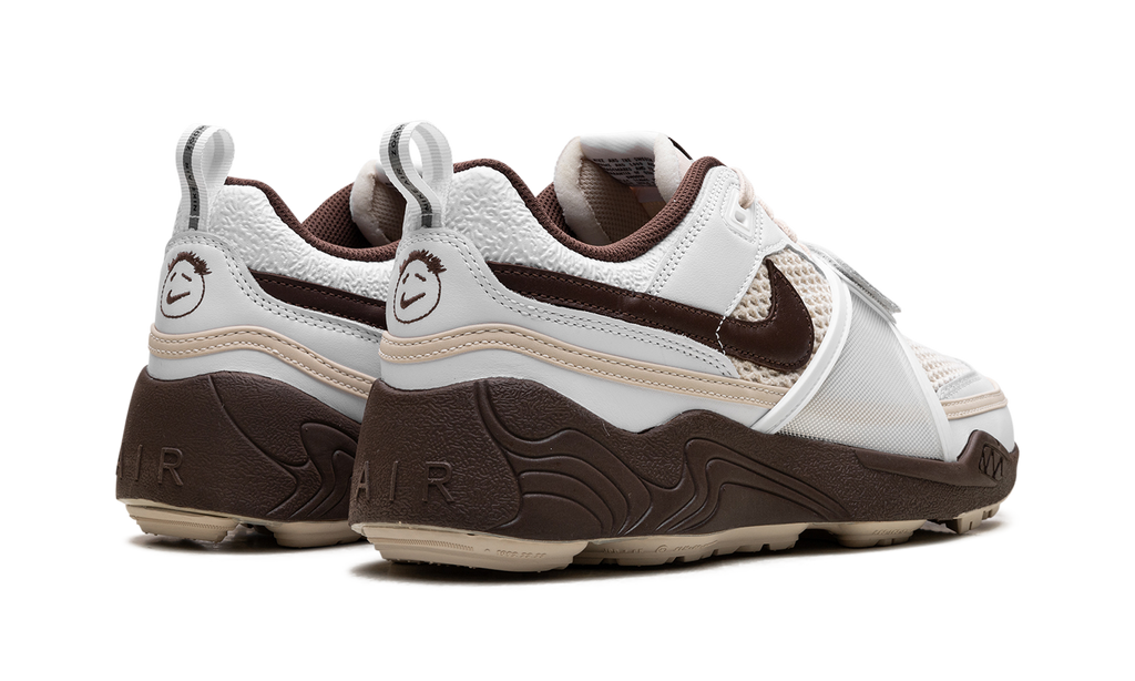Zoom Field Jaxx Travis Scott Light Chocolate - HQ3073-100