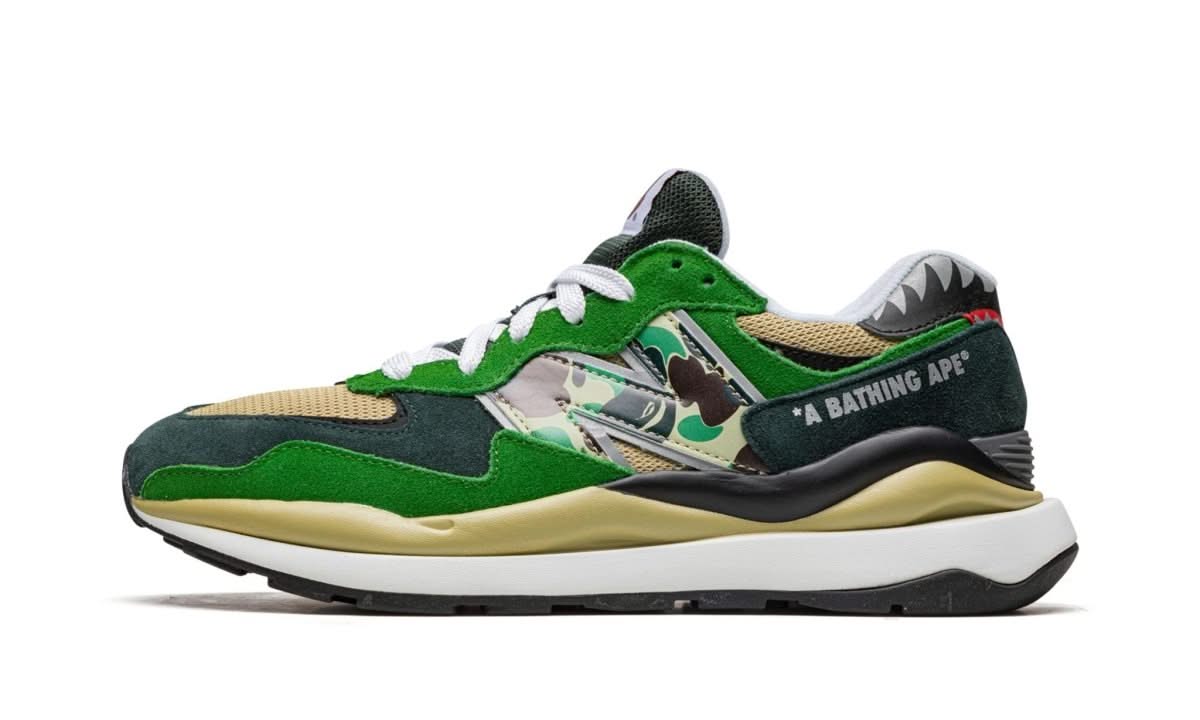57/40 BAPE Green - MNR Sneakers