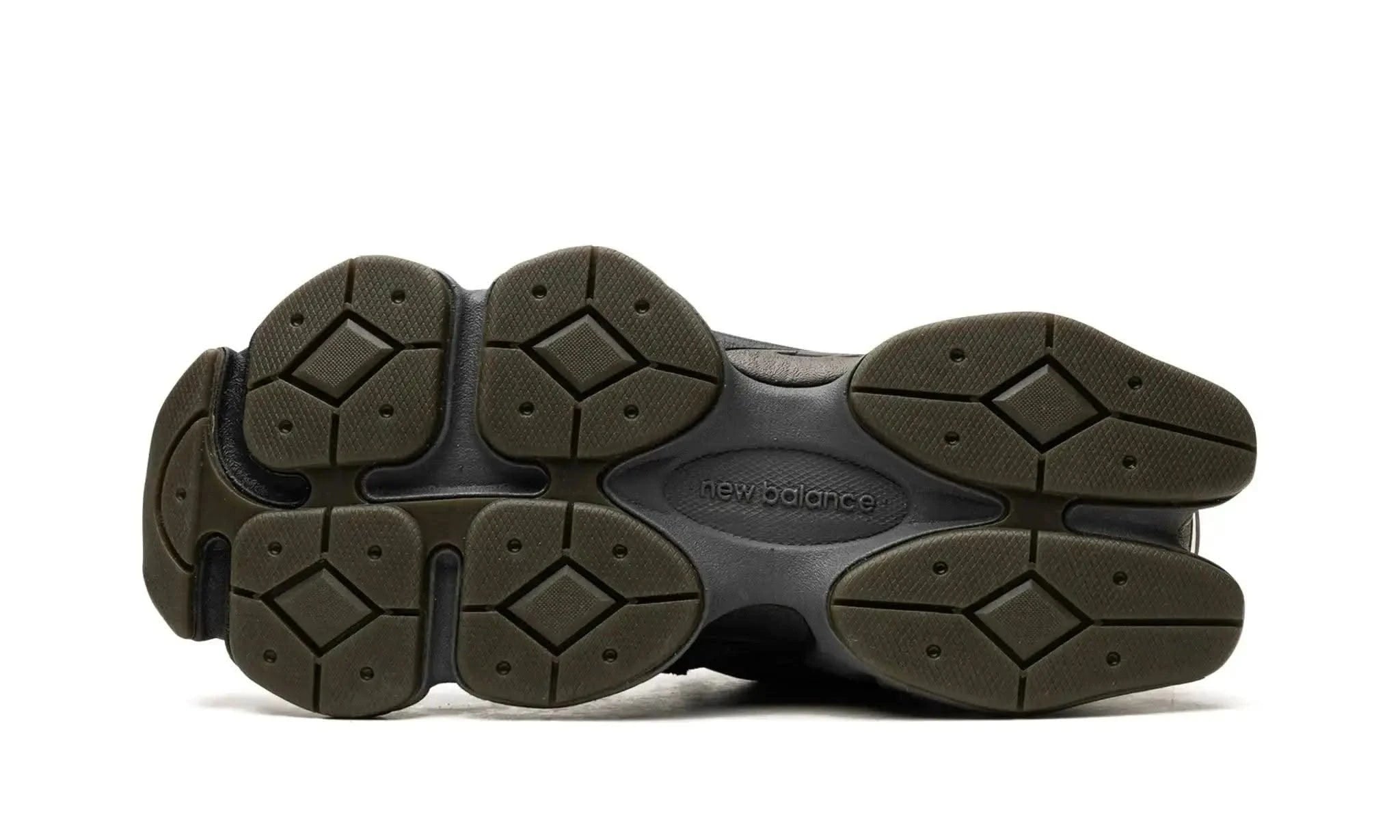 9060 Blacktop Dark Moss - MNR Sneakers
