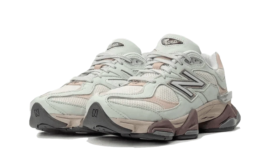 9060 Clay Ash - MNR Sneakers