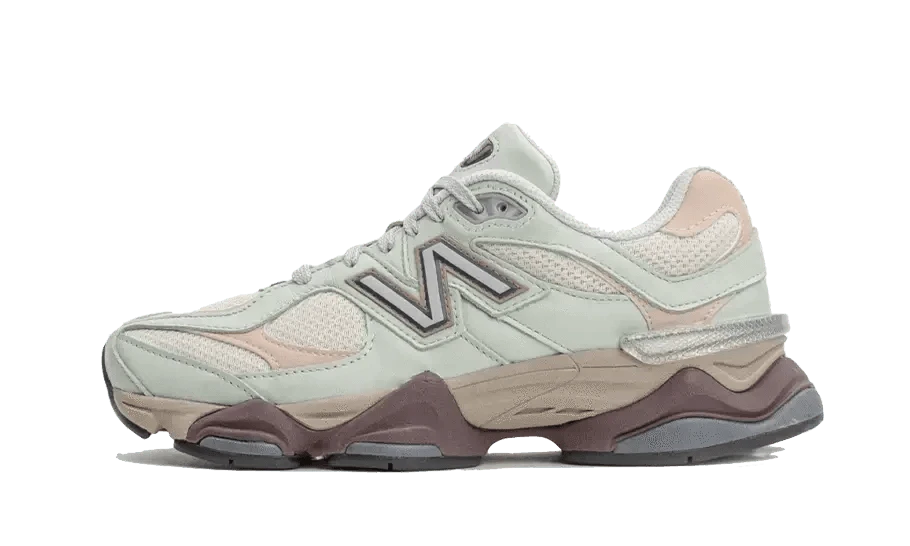 9060 Clay Ash - MNR Sneakers