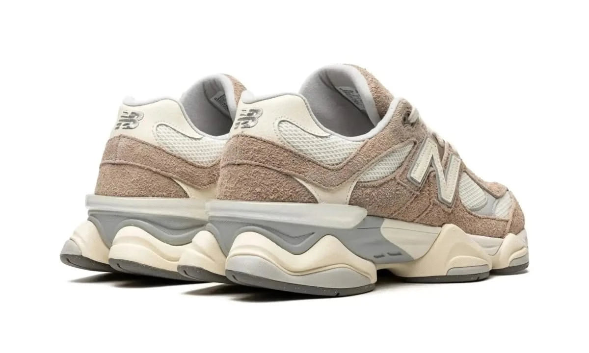 9060 Driftwood - MNR Sneakers