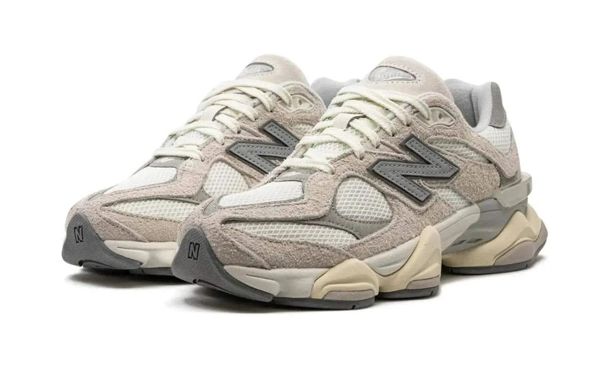 9060 Moonbeam Sea Salt - MNR Sneakers