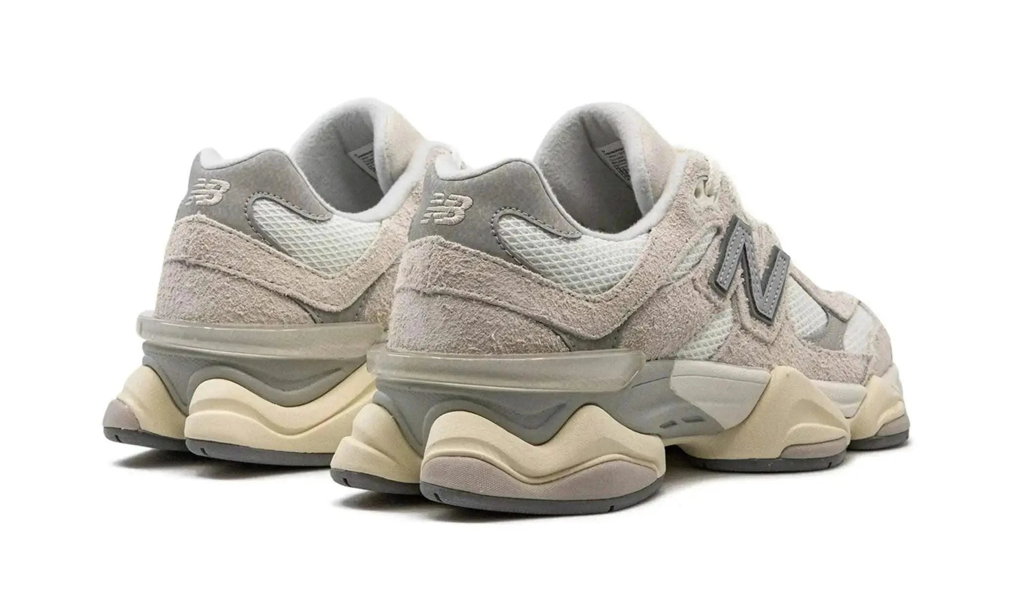 9060 Moonbeam Sea Salt - MNR Sneakers