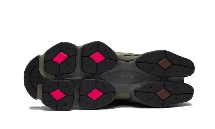 9060 Rich Oak Burgundy - MNR Sneakers