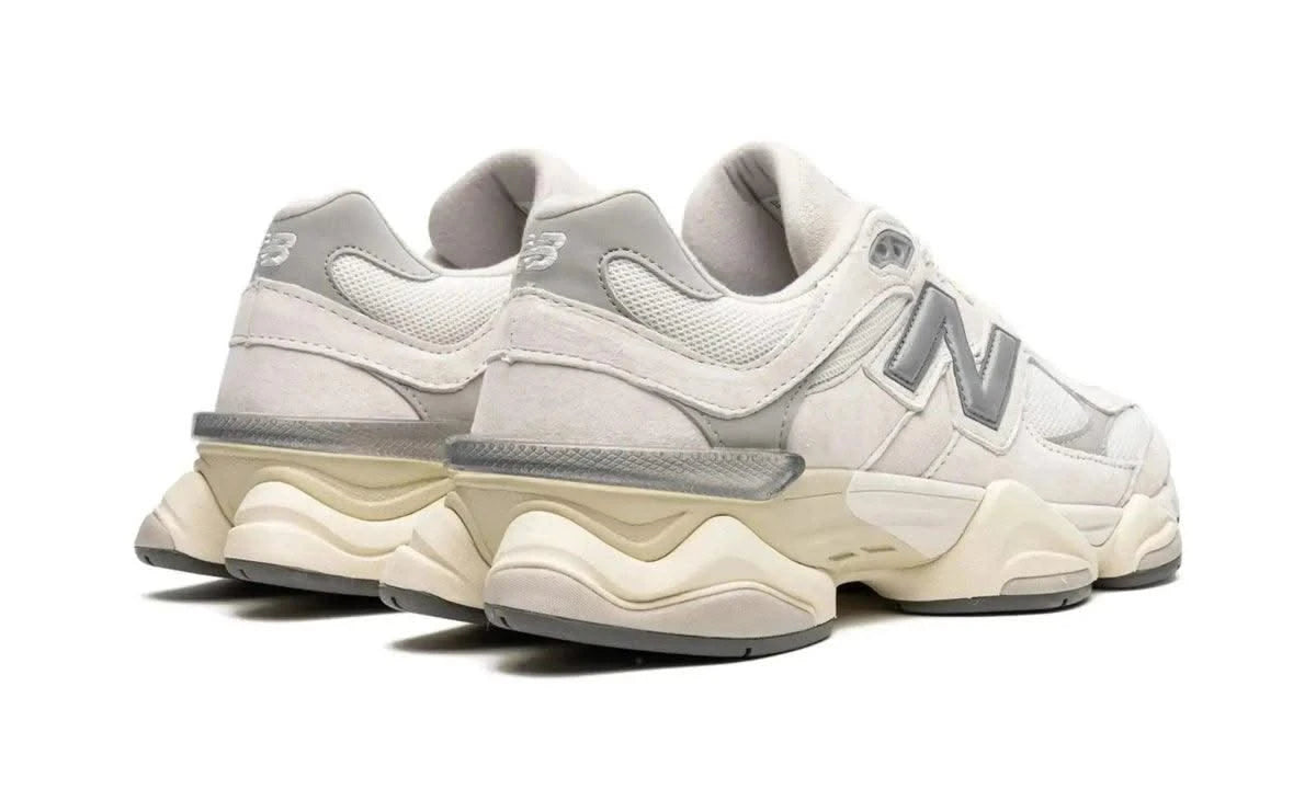 9060 Sea Salt White - MNR Sneakers