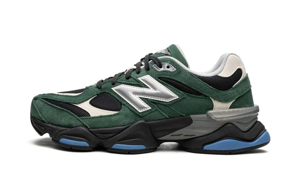 9060 Team Forest Green - MNR Sneakers
