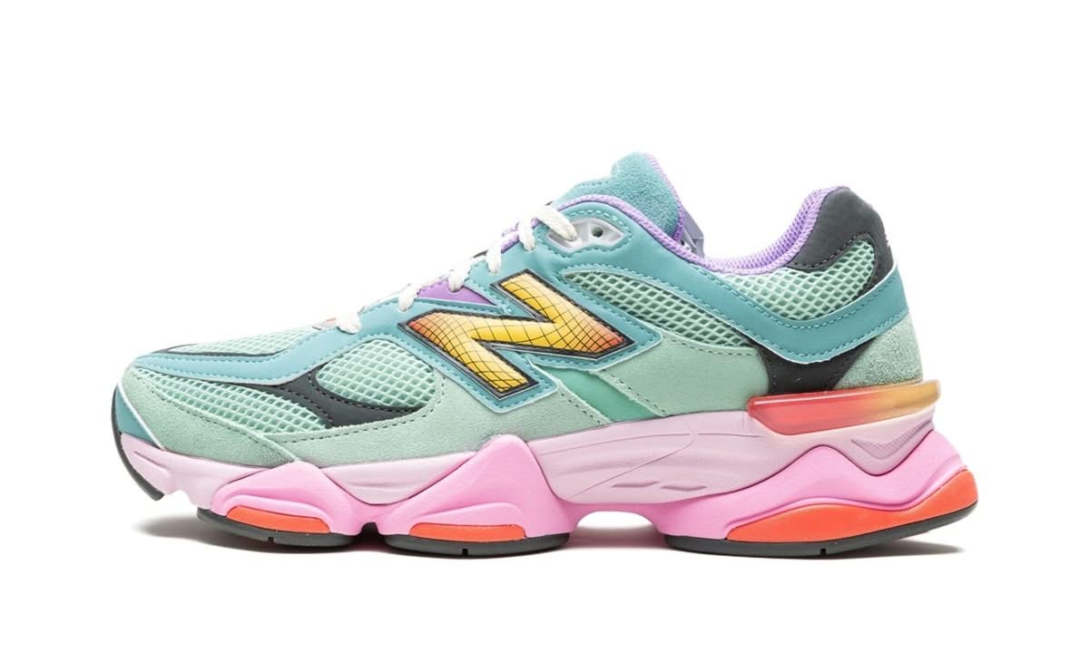 9060 Warped Multi-Color - MNR Sneakers