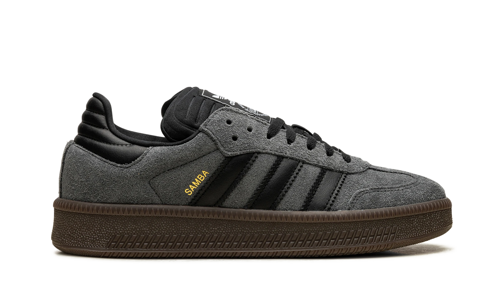 Basket Adidas Samba XLG Grey Black Gum en cuir gris, noir et marron, disponible en France, Suisse, Belgique et Luxembourg — vue de profil extérieur.