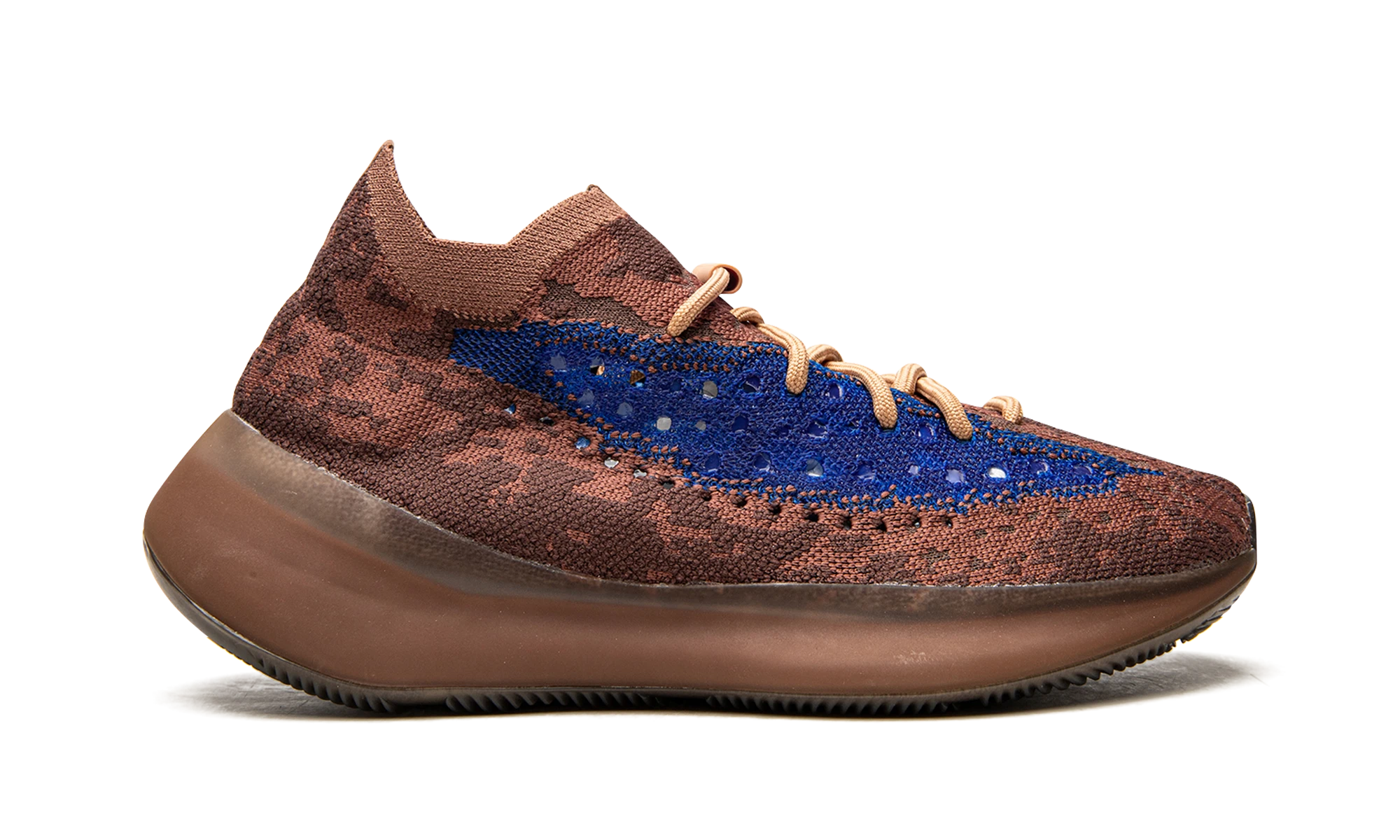 Basket Adidas Yeezy Boost 380 Azure en maille bleu, disponible en France, Suisse, Belgique et Luxembourg — vue de profil extérieur.