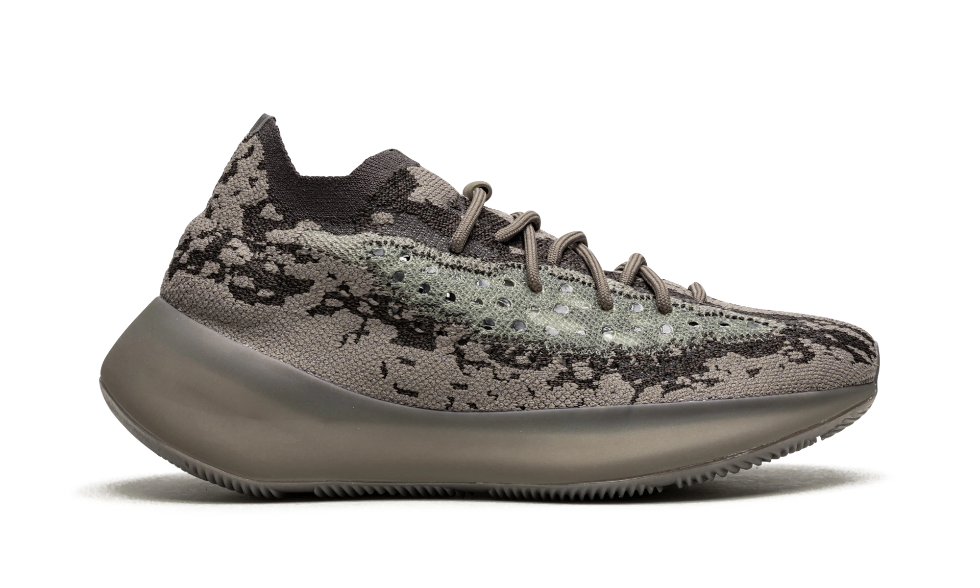 Basket Adidas Yeezy Boost 380 Stone Salt en maille gris et blanc, disponible en France, Suisse, Belgique et Luxembourg — vue de profil extérieur.