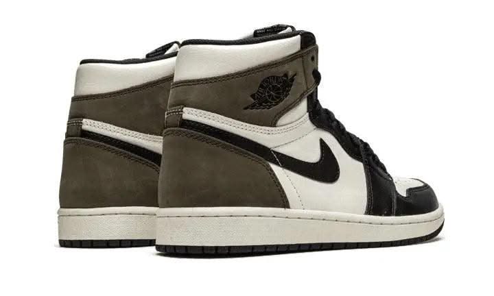 Air Jordan 1 High Dark Mocha - MNR Sneakers