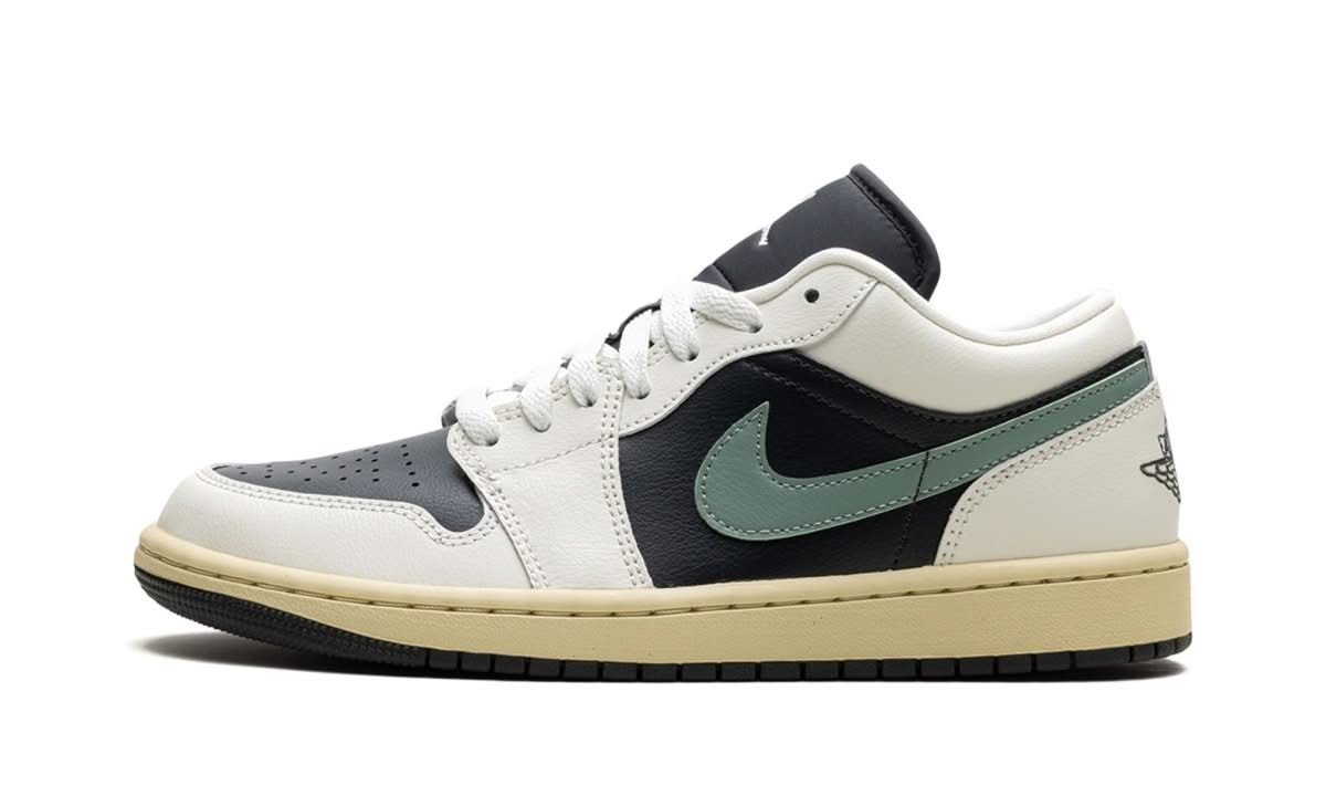 Air Jordan 1 Low Jade Smoke - MNR Sneakers