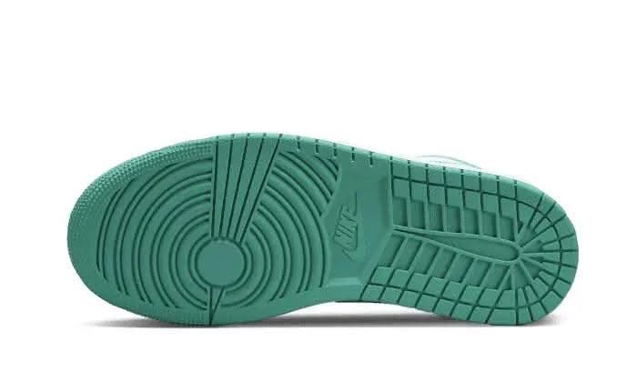 Air Jordan 1 Low New Emerald - MNR Sneakers