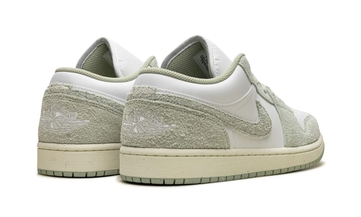 Air Jordan 1 Low SE Seafoam - MNR Sneakers