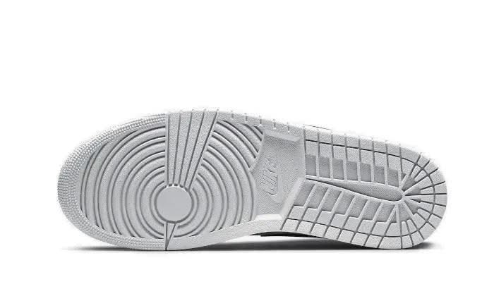 Air Jordan 1 Low Shadow Toe - MNR Sneakers