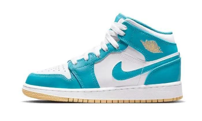 Air Jordan 1 Mid Aquatone - MNR Sneakers