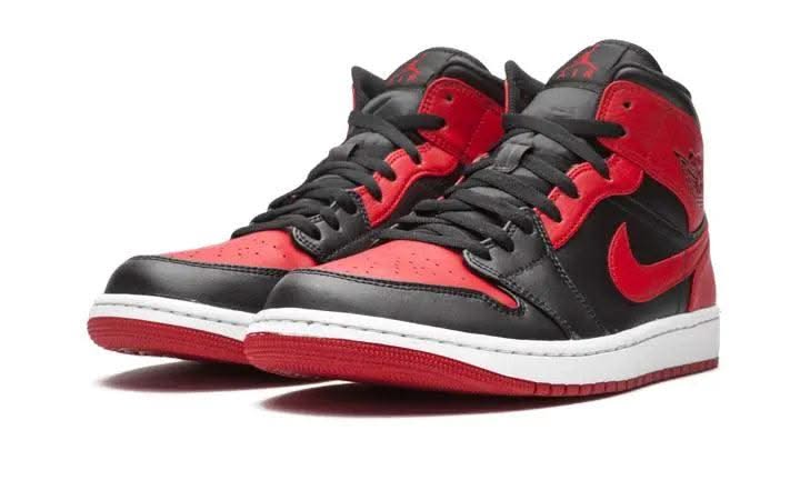 Air Jordan 1 Mid Banned (2020) - MNR Sneakers