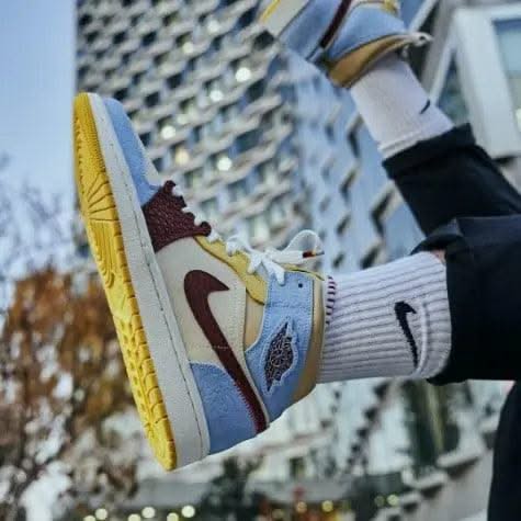 Air Jordan 1 Mid Fearless Maison Château Rouge - MNR Sneakers