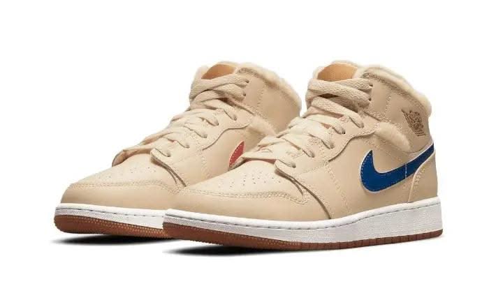 Air Jordan 1 Mid Fleece Pearl White - MNR Sneakers