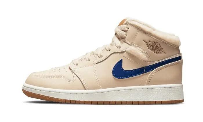 Air Jordan 1 Mid Fleece Pearl White - MNR Sneakers