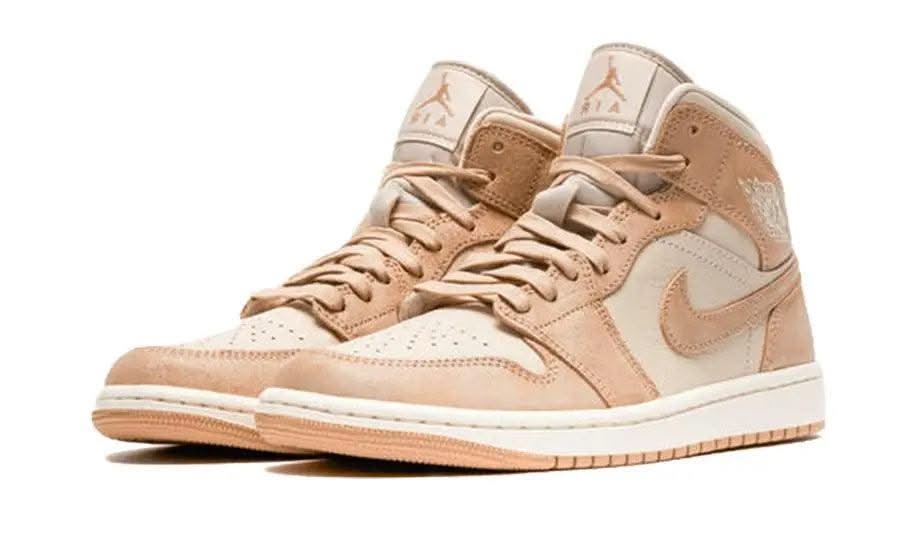 Air Jordan 1 Mid SE Legend Light Brown - MNR Sneakers