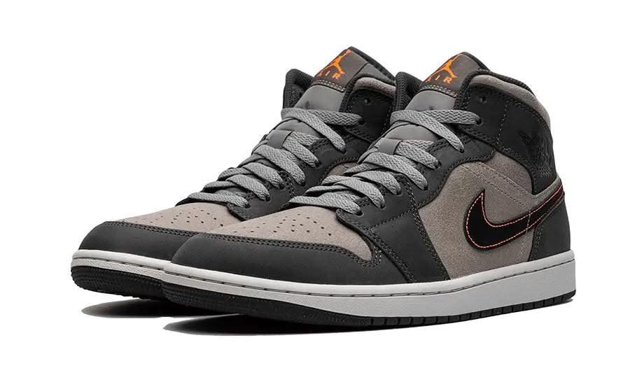 Air Jordan 1 Mid SE Night Stadium - MNR Sneakers