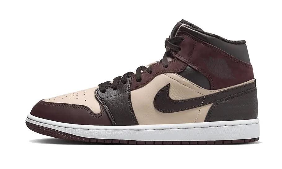 Air Jordan 1 Mid SE Paris YMCA - MNR Sneakers