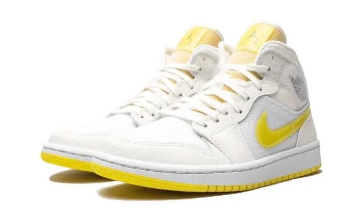 Air Jordan 1 Mid SE Voltage Yellow - MNR Sneakers