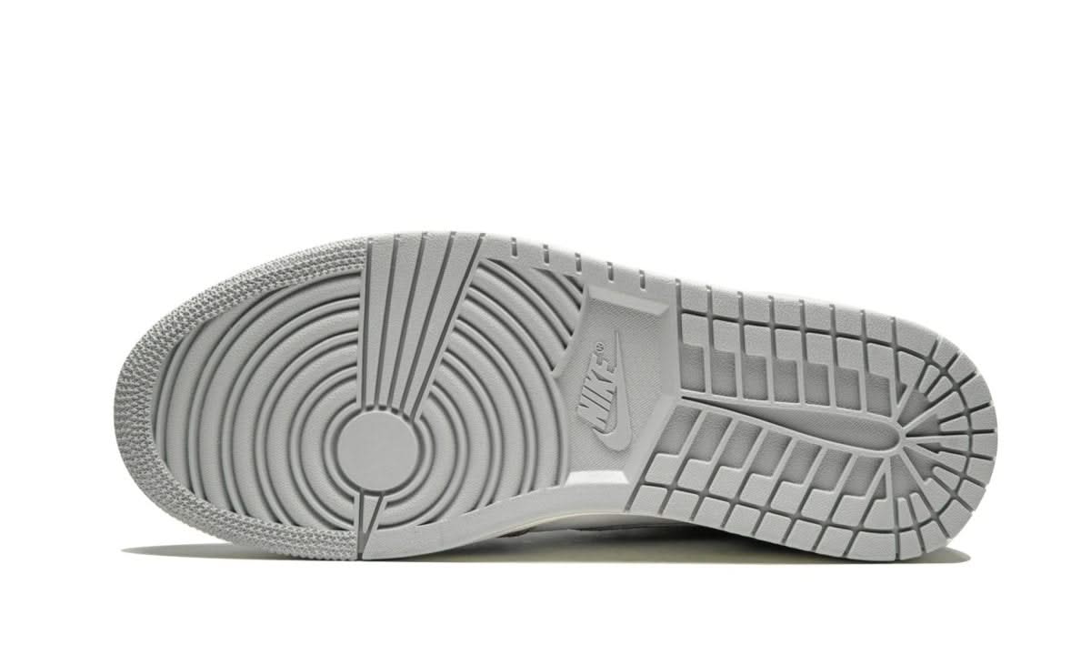 Air Jordan 1 Retro High Flight Nostalgia - MNR Sneakers